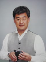 オカリーナも持つ「白鳥謙一(しろとりけんいち)氏」